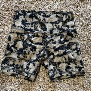 lululemon athletica Black and Cream Bike Shorts